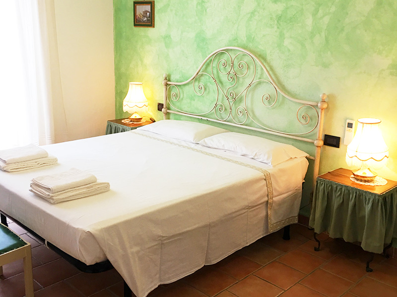 camera letto grande agriturismo poggio al vento maremma toscana - grecale